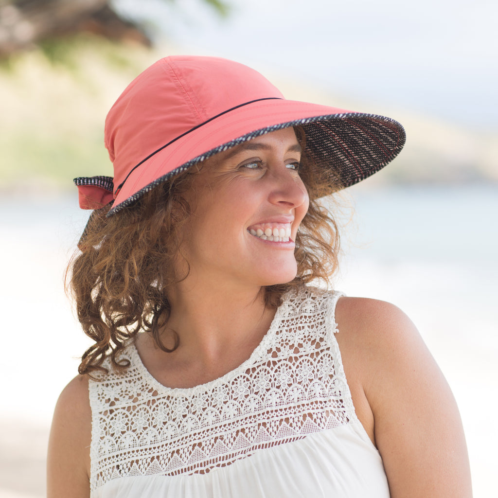 Sunday Afternoons Sun Seeker Hat For Women - UPF 50+, Dark Violet, M/L